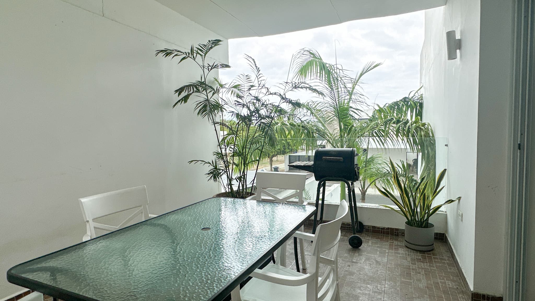 Terraza con parrilla